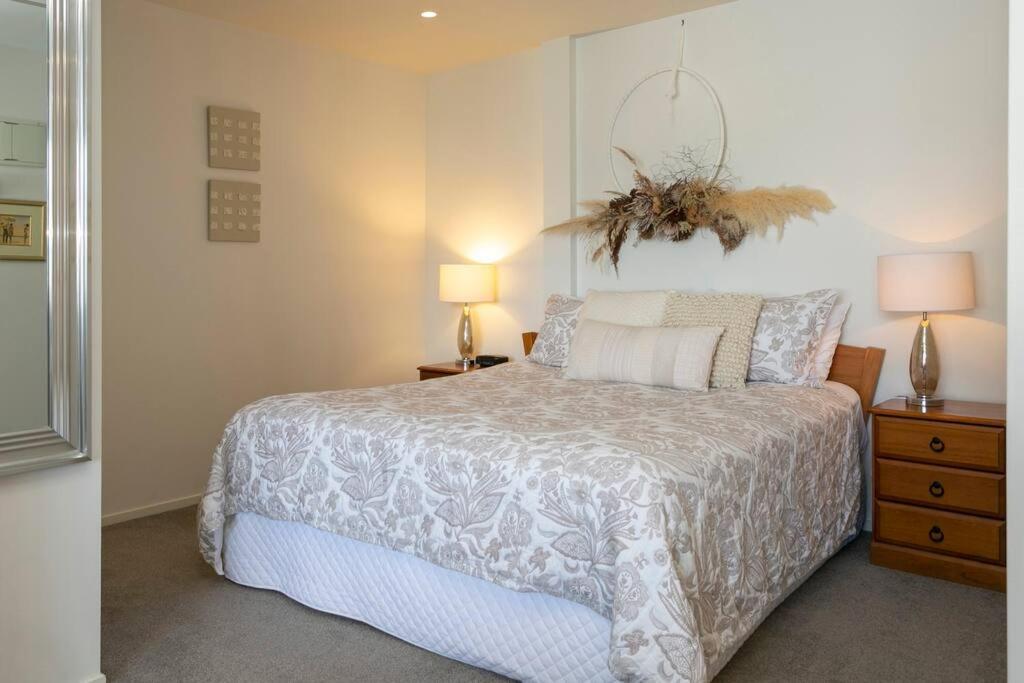 Waimahana - Luxury By The Lake Tauposee Exterior foto
