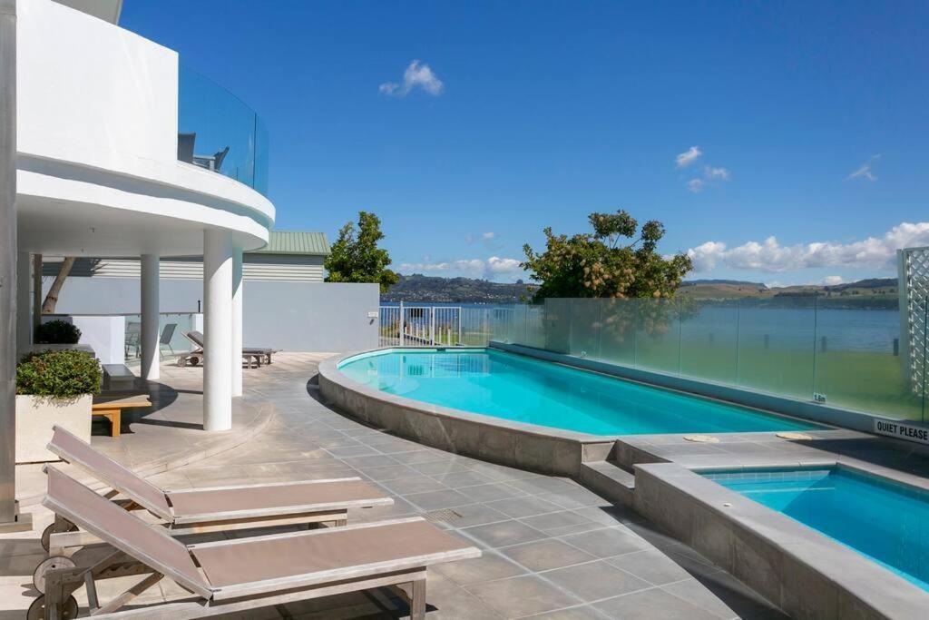 Waimahana - Luxury By The Lake Tauposee Exterior foto
